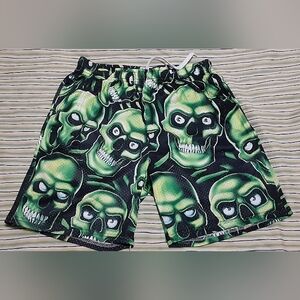Green Skull unbranded Men Large mesh shorts